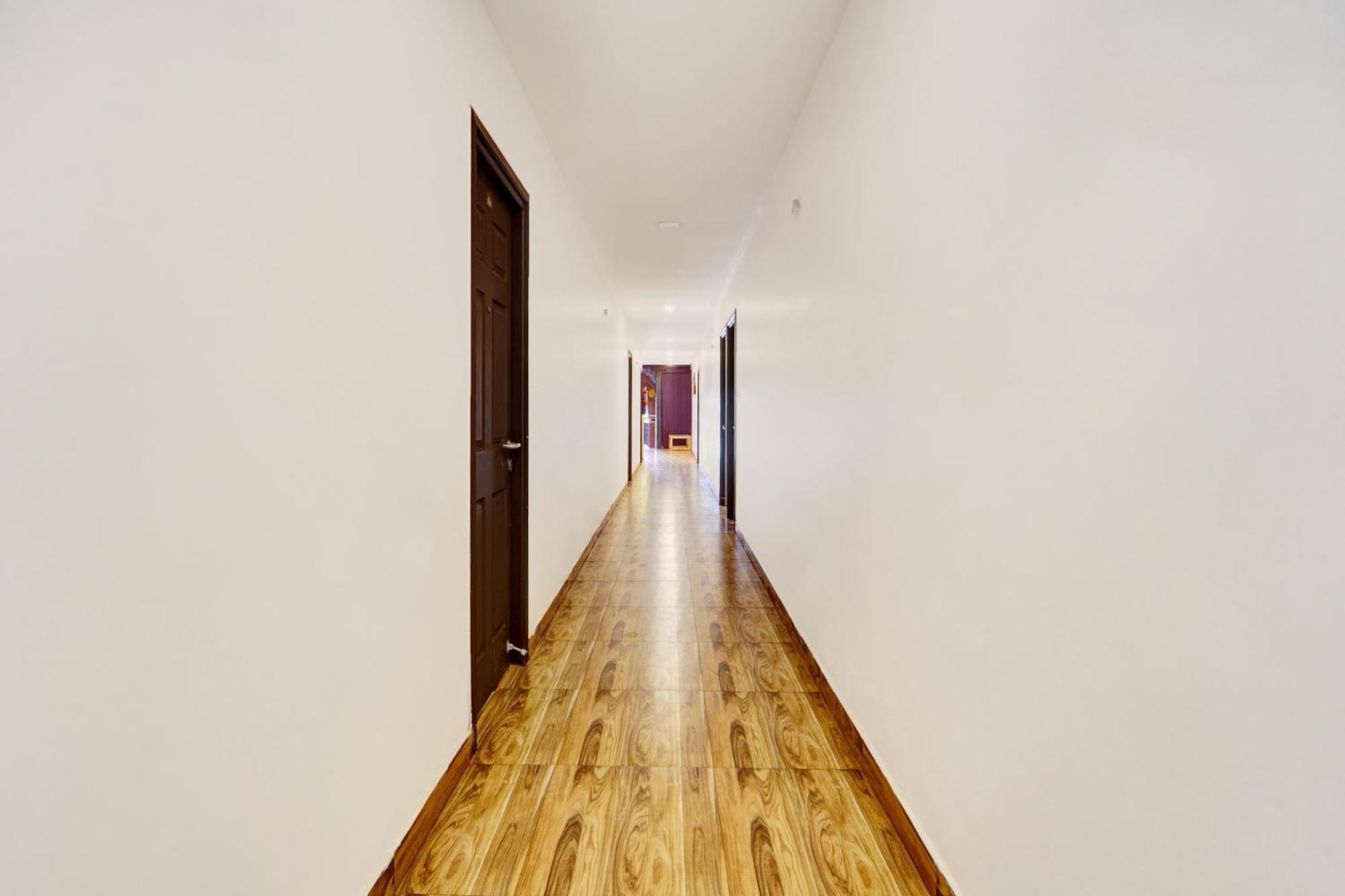 Super Collection O Calvathy Road Near Fort Kochi Exterior photo